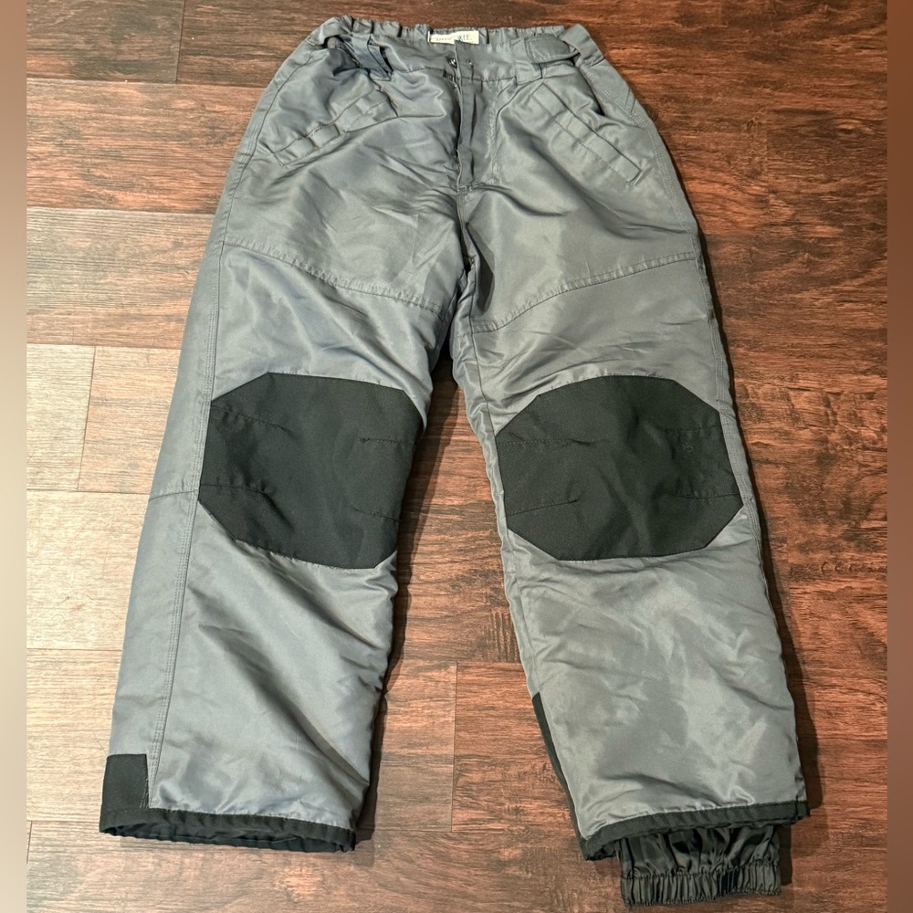 Cherokee Gray and Black Kids Sweatpants